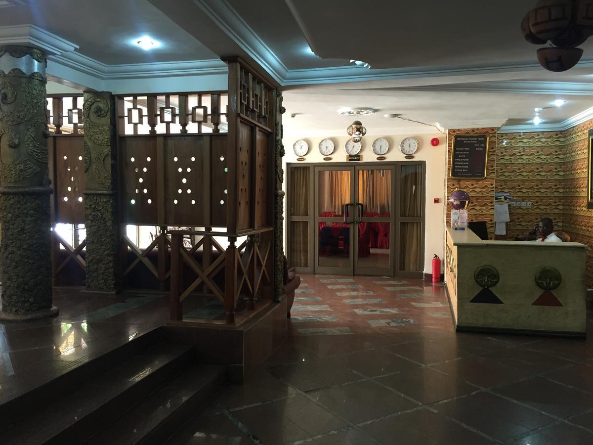 Ampomaah Hotel Accra Exterior photo