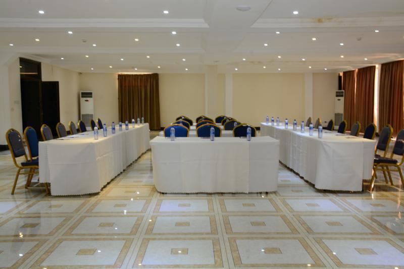 Ampomaah Hotel Accra Exterior photo